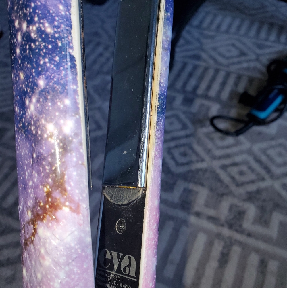 Eva hair straightener